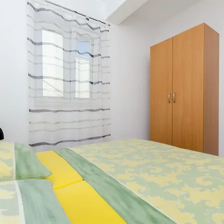 Apartment Roko *